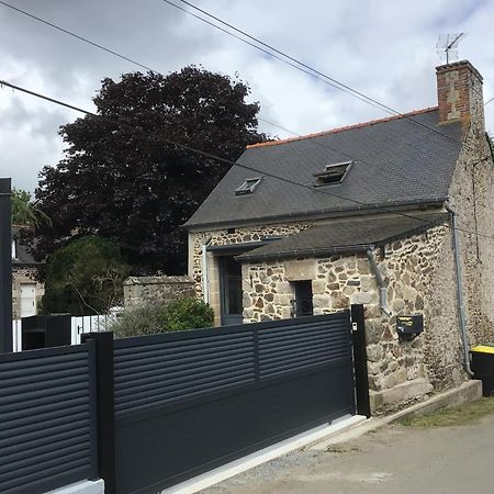 Maison En Pierre A La Campagne Proche De La Mer Plourhan Exterior foto