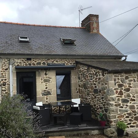 Maison En Pierre A La Campagne Proche De La Mer Plourhan Exterior foto