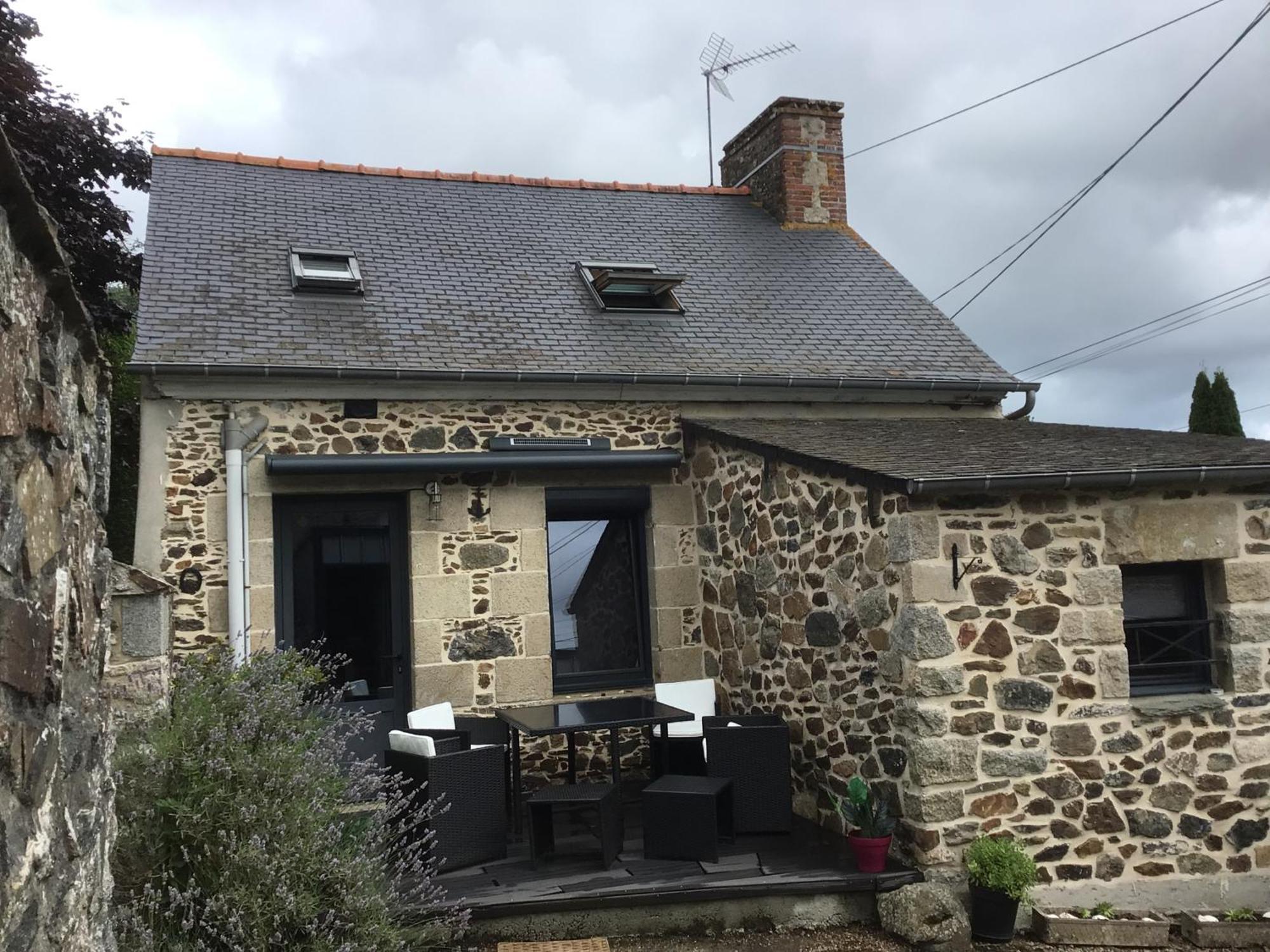 Maison En Pierre A La Campagne Proche De La Mer Plourhan Exterior foto